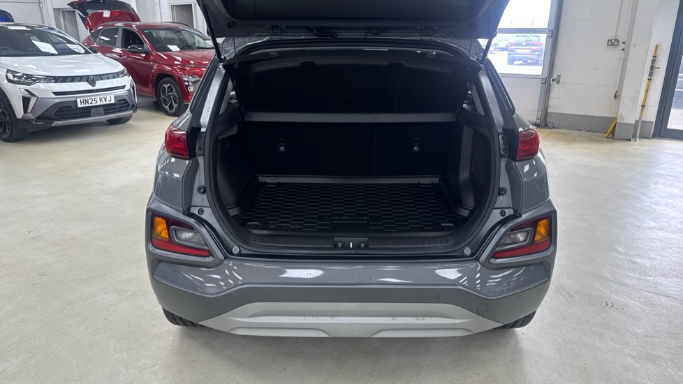 Hyundai KONA 1.0T GDi Blue Drive Premium 5dr Petrol Hatchback - Image 4