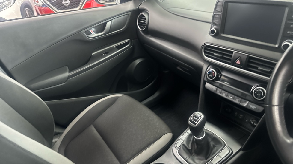 Hyundai KONA 1.0T GDi Blue Drive Premium 5dr Petrol Hatchback - Image 14