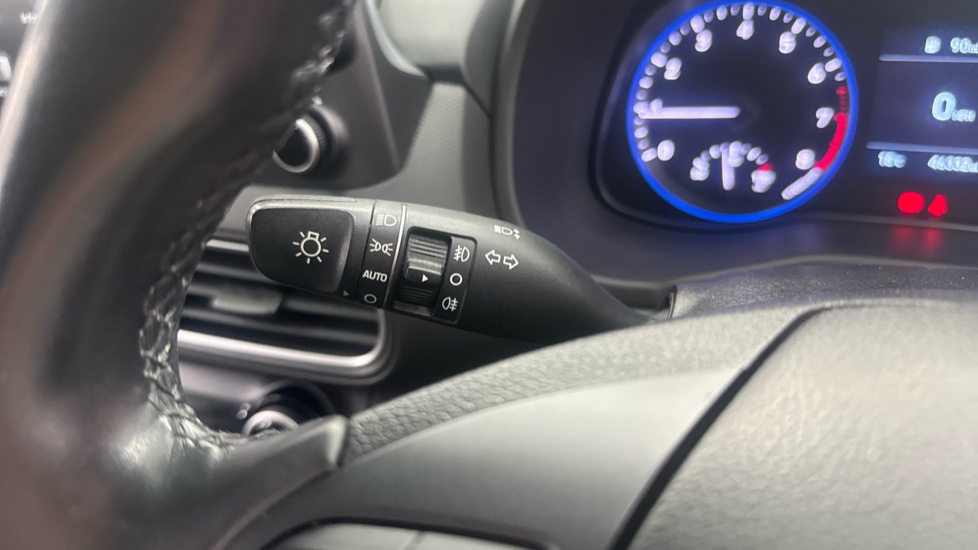 Hyundai KONA 1.0T GDi Blue Drive Premium 5dr Petrol Hatchback - Image 38