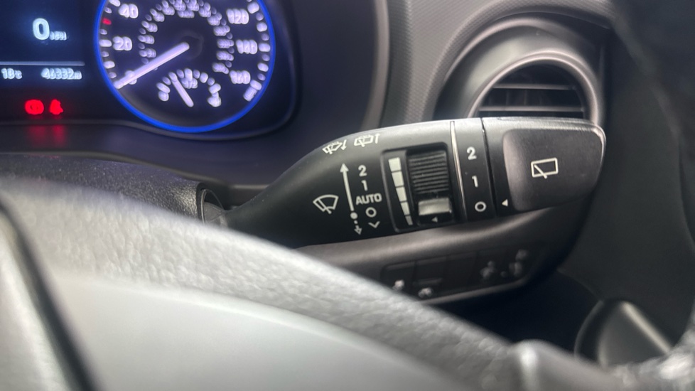 Hyundai KONA 1.0T GDi Blue Drive Premium 5dr Petrol Hatchback - Image 39