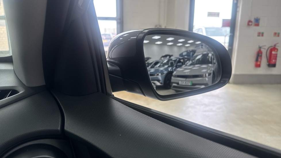 Hyundai KONA 1.0T GDi Blue Drive Premium 5dr Petrol Hatchback - Image 44