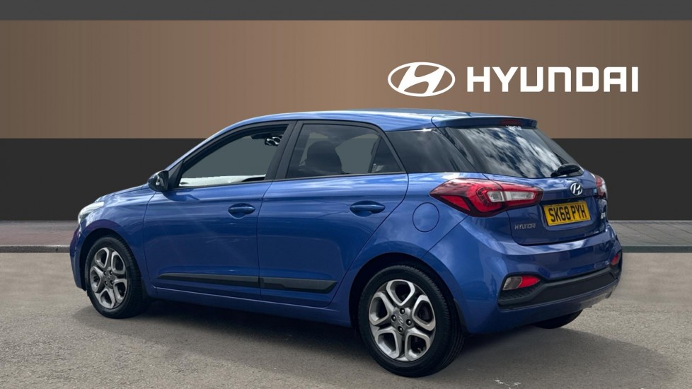 Hyundai i20 1.2 MPi Premium Nav 5dr Petrol Hatchback - Image 2