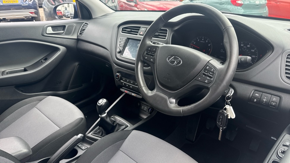 Hyundai i20 1.2 MPi Premium Nav 5dr Petrol Hatchback - Image 14