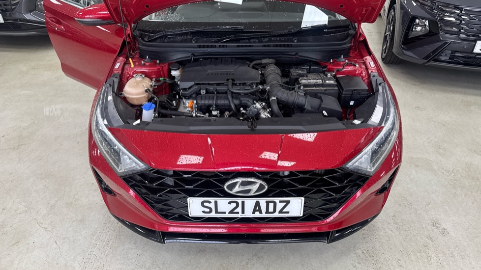 Hyundai i20 1.0T GDi 48V MHD Premium 5dr Petrol Hatchback - Image 8
