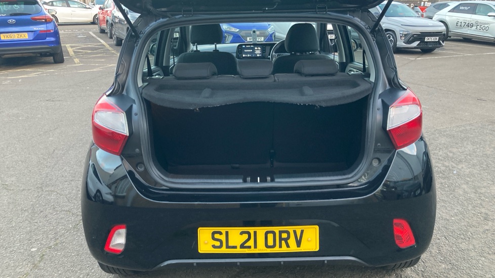 Hyundai i10 1.0 MPi SE Connect 5dr Petrol Hatchback - Image 4