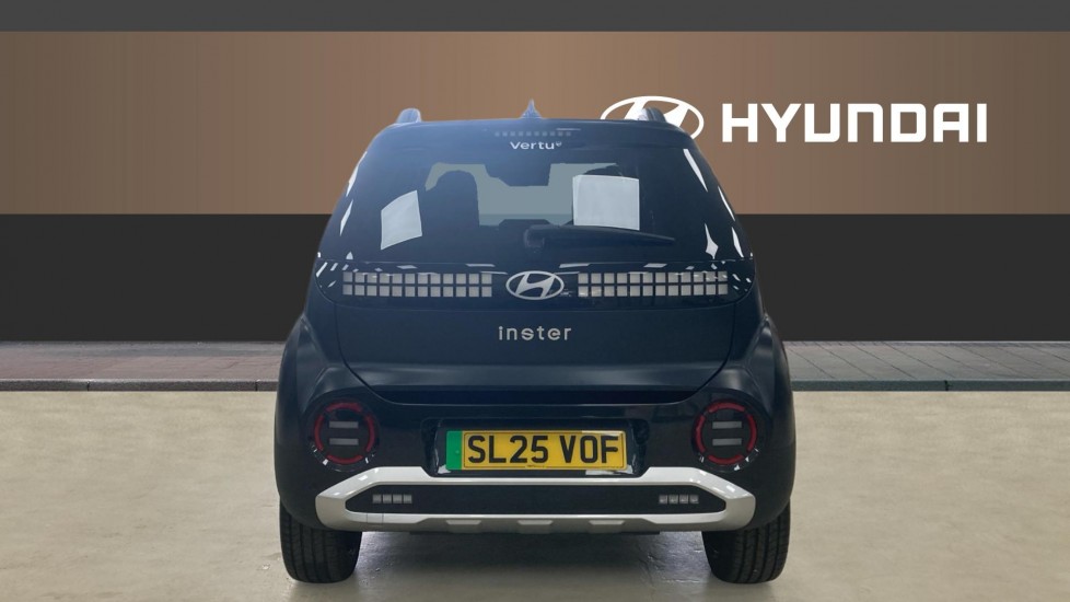 Hyundai INSTER 85kW 02 49kWh 5dr Auto Electric Hatchback - Image 6