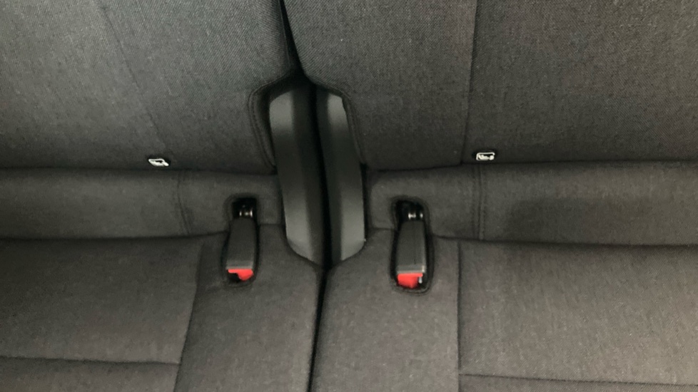 Hyundai INSTER 85kW 02 49kWh 5dr Auto Electric Hatchback - Image 17