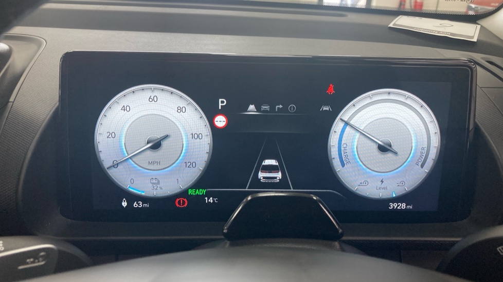 Hyundai INSTER 85kW 02 49kWh 5dr Auto Electric Hatchback - Image 18