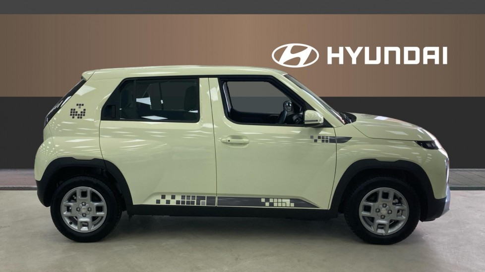 Hyundai INSTER 85kW 01 49kWh 5dr Auto Electric Hatchback - Image 5