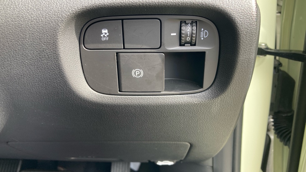 Hyundai INSTER 85kW 01 49kWh 5dr Auto Electric Hatchback - Image 33