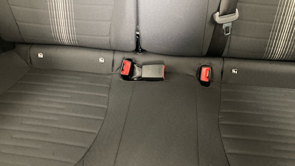 Hyundai i10 1.2 MPi SE Connect 5dr Auto Petrol Hatchback - Image 17