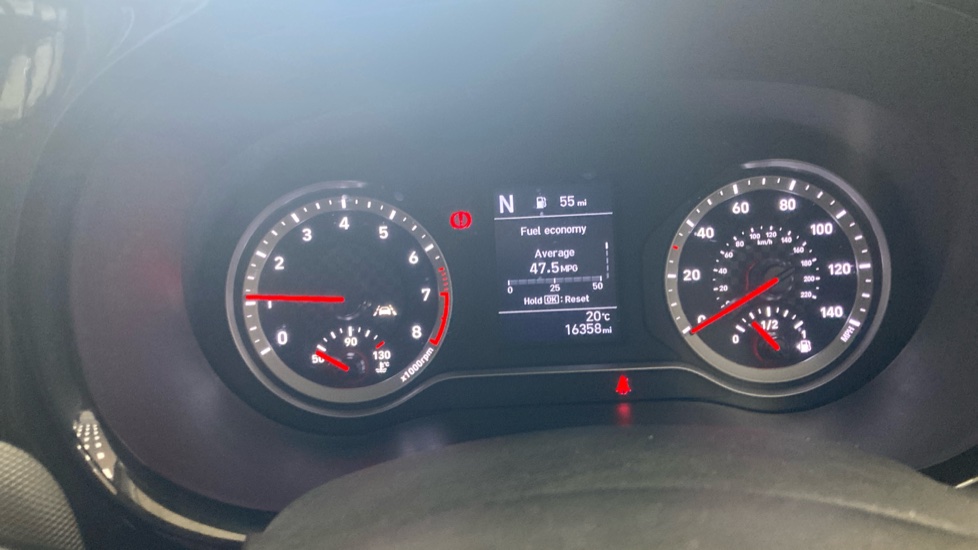 Hyundai i10 1.2 MPi SE Connect 5dr Auto Petrol Hatchback - Image 18