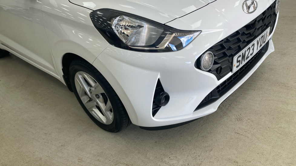 Hyundai i10 1.2 MPi SE Connect 5dr Auto Petrol Hatchback - Image 30