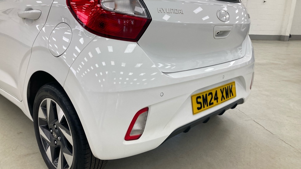 Hyundai i10 1.0 [63] Advance 5dr [Nav] Petrol Hatchback - Image 28