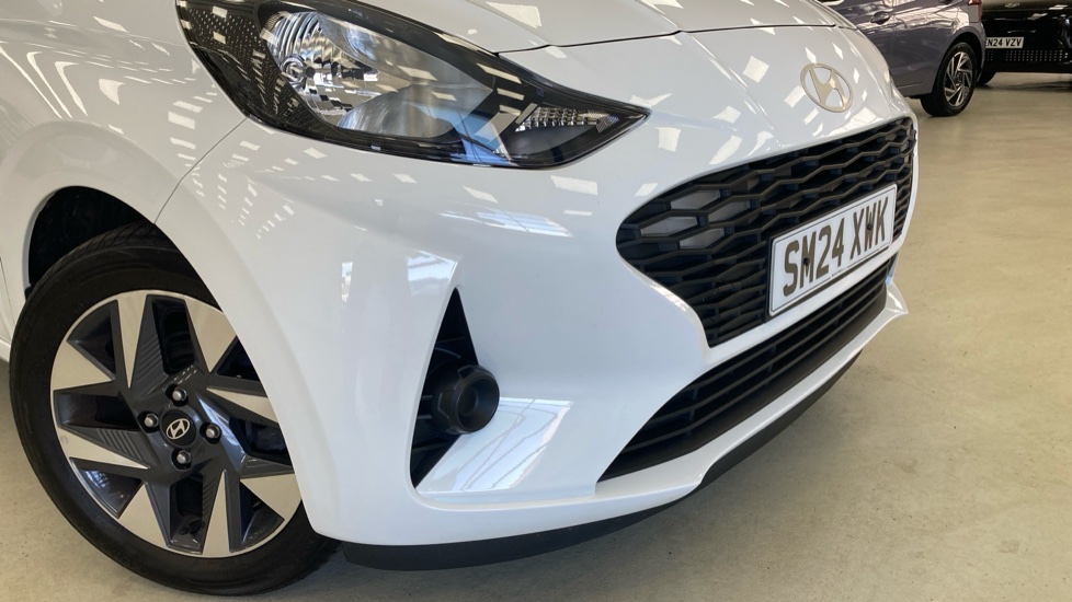 Hyundai i10 1.0 [63] Advance 5dr [Nav] Petrol Hatchback - Image 35