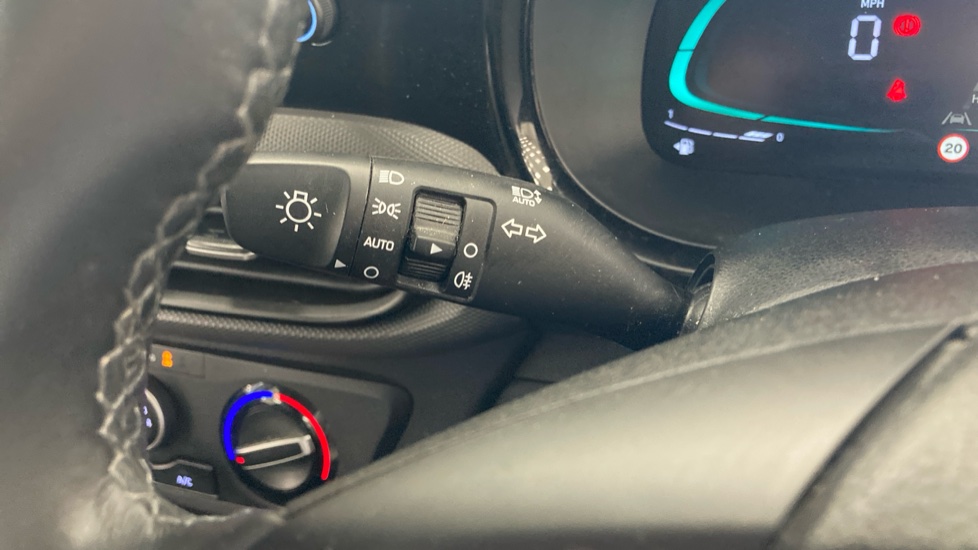 Hyundai i10 1.0 [63] Advance 5dr [Nav] Petrol Hatchback - Image 44