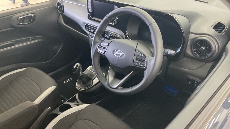 Hyundai i10 1.0 [63] Advance 5dr Auto [Nav] Petrol Hatchback - Image 11