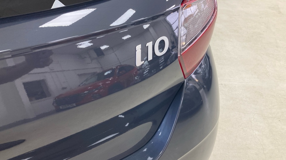Hyundai i10 1.0 [63] Advance 5dr Auto [Nav] Petrol Hatchback - Image 27