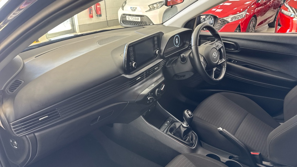Hyundai i20 1.0T GDi 48V MHD SE Connect 5dr Petrol Hatchback - Image 9