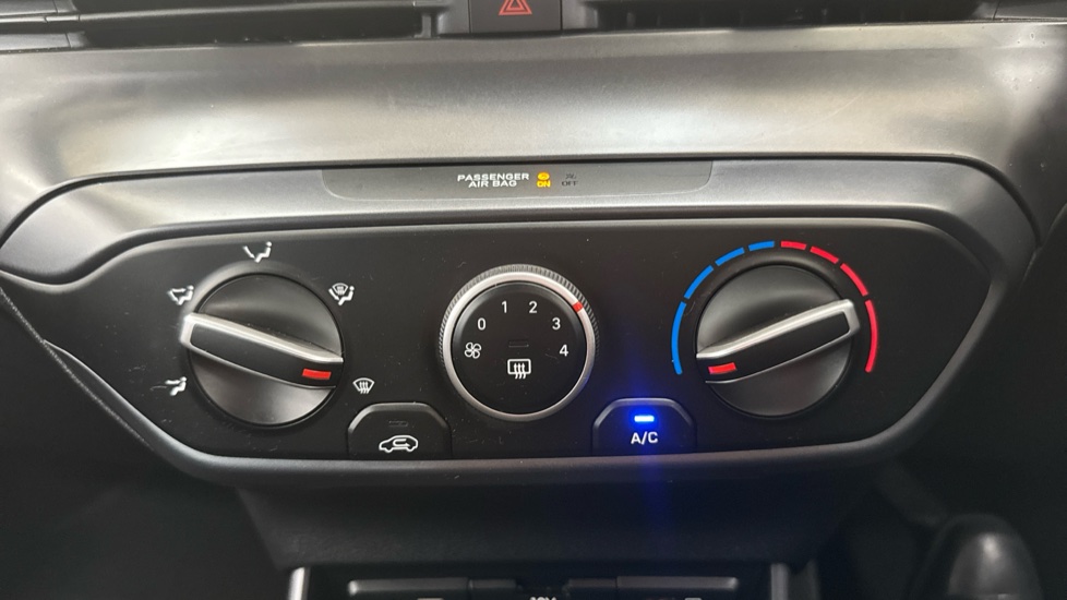 Hyundai i20 1.0T GDi 48V MHD SE Connect 5dr Petrol Hatchback - Image 25