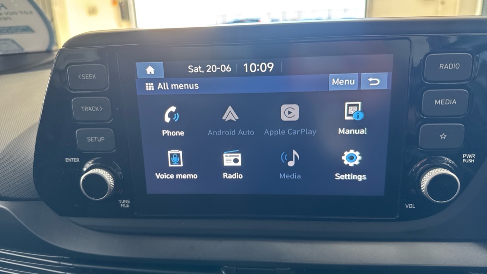 Hyundai i20 1.0T GDi 48V MHD SE Connect 5dr Petrol Hatchback - Image 30