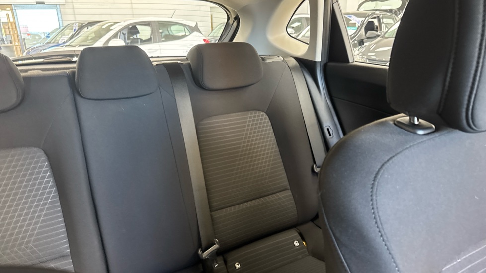 Hyundai i20 1.0T GDi 48V MHD SE Connect 5dr Petrol Hatchback - Image 40
