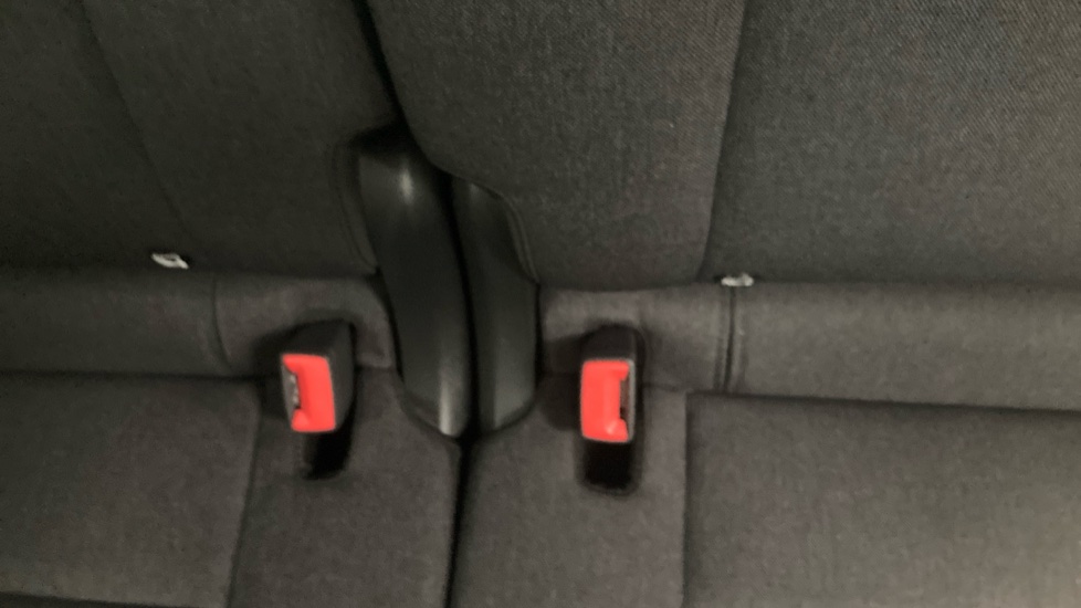Hyundai INSTER 85kW 02 49kWh 5dr Auto Electric Hatchback - Image 17