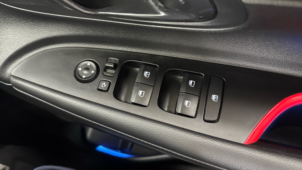 Hyundai i20 1.0T GDi 48V MHD 120 N Line 5dr Petrol Hatchback - Image 30