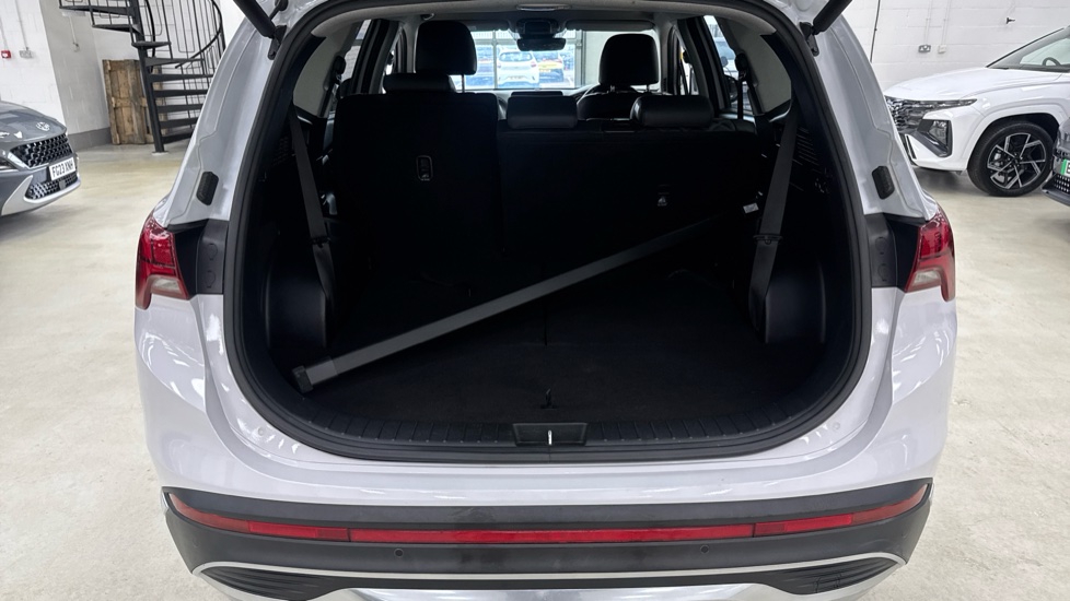 Hyundai SANTA FE 1.6 TGDi Hybrid Premium 5dr Auto Hybrid Estate - Image 4