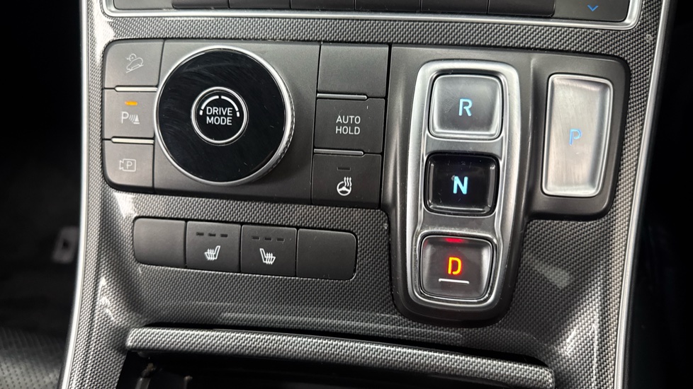 Hyundai SANTA FE 1.6 TGDi Hybrid Premium 5dr Auto Hybrid Estate - Image 26