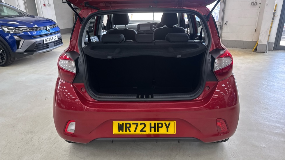 Hyundai i10 1.0 MPi SE Connect 5dr Petrol Hatchback - Image 4