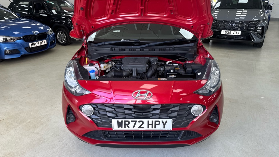 Hyundai i10 1.0 MPi SE Connect 5dr Petrol Hatchback - Image 8