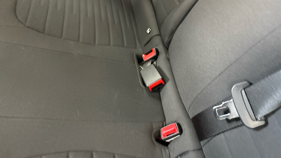 Hyundai i10 1.0 MPi SE Connect 5dr Petrol Hatchback - Image 17