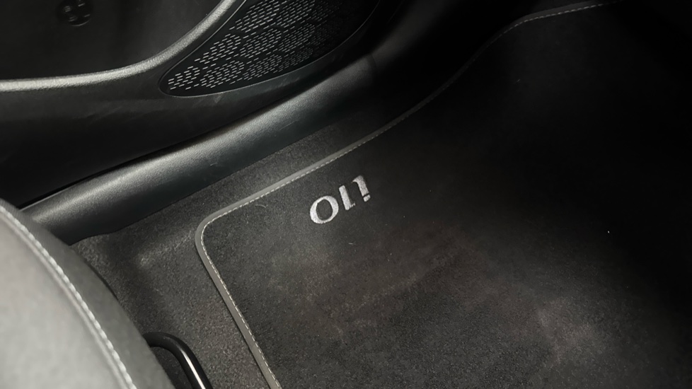 Hyundai i10 1.0 MPi SE Connect 5dr Petrol Hatchback - Image 34