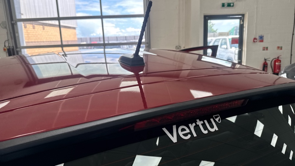 Hyundai i10 1.0 MPi SE Connect 5dr Petrol Hatchback - Image 42