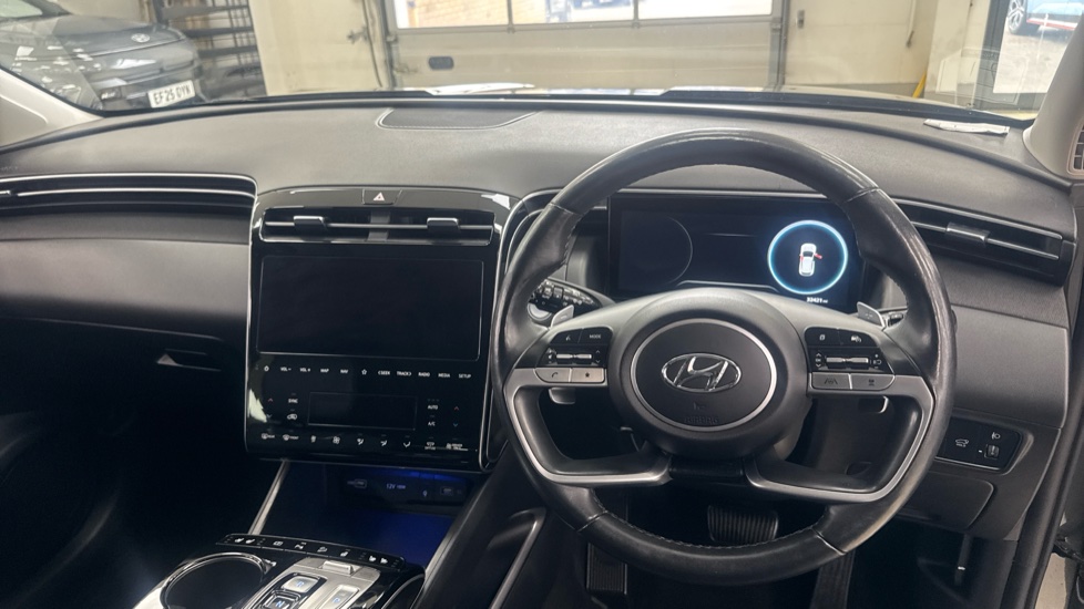 Hyundai TUCSON 1.6 TGDi Plug-in Hybrid Ultimate 5dr 4WD Auto Estate - Image 10