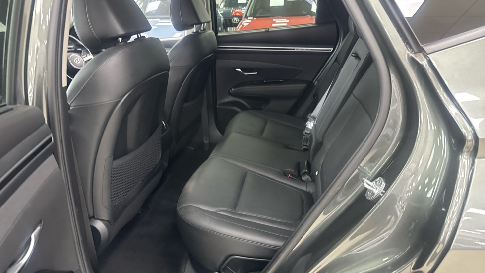 Hyundai TUCSON 1.6 TGDi Plug-in Hybrid Ultimate 5dr 4WD Auto Estate - Image 16