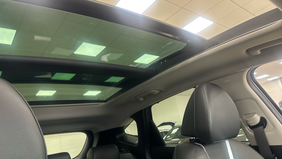 Hyundai TUCSON 1.6 TGDi Plug-in Hybrid Ultimate 5dr 4WD Auto Estate - Image 40