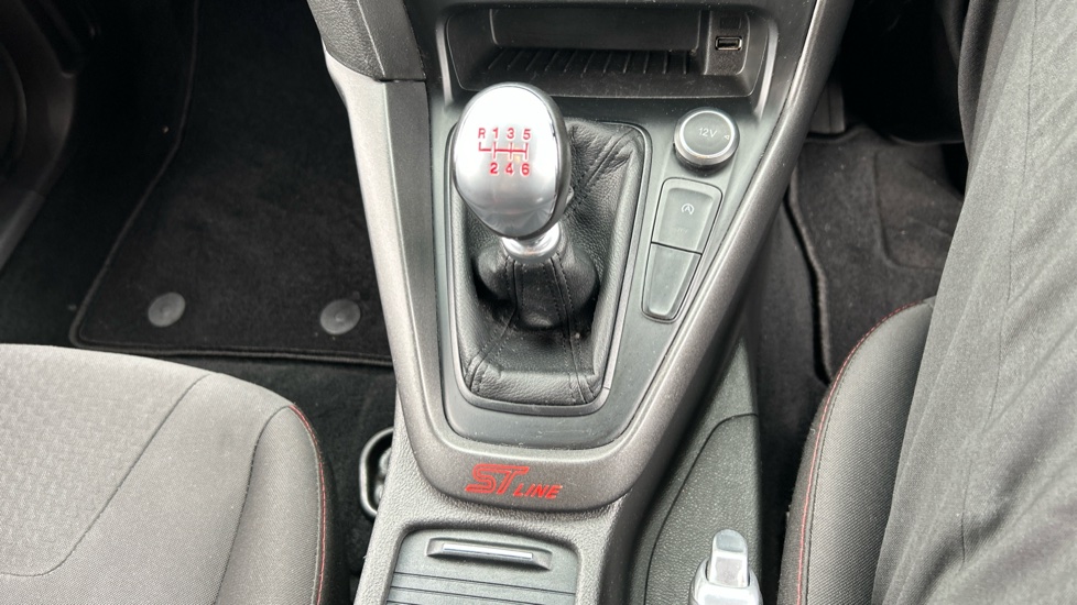 Ford Focus 1.5 TDCi 120 ST-Line 5dr Diesel Hatchback - Image 24