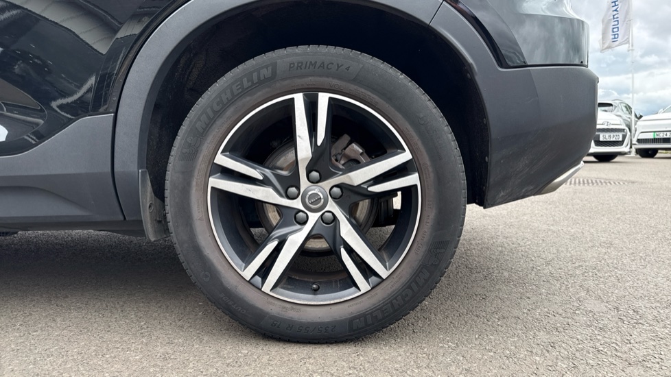 Volvo XC40 1.5 T3 [163] R DESIGN 5dr Geartronic Petrol Estate - Image 7