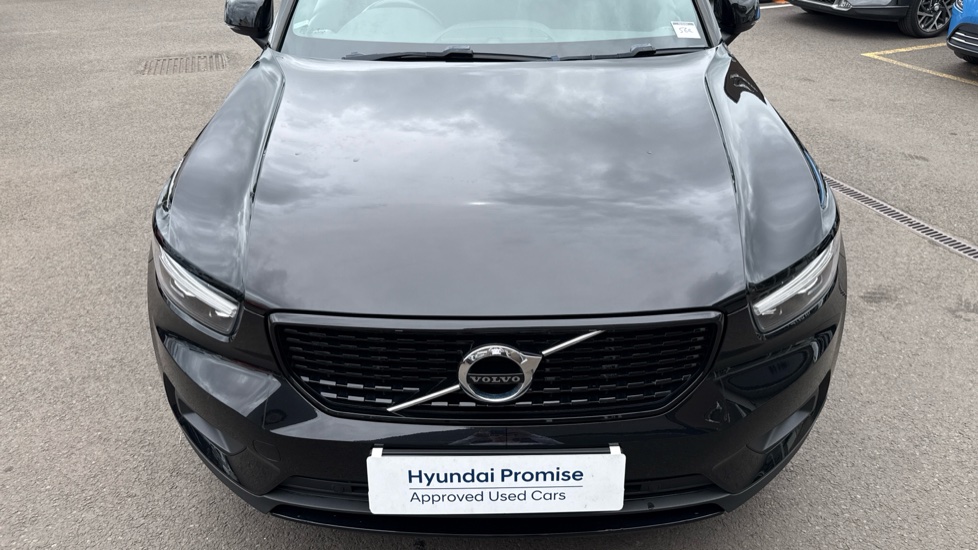 Volvo XC40 1.5 T3 [163] R DESIGN 5dr Geartronic Petrol Estate - Image 8