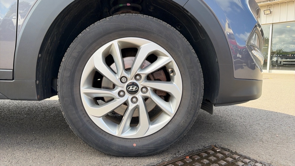 Hyundai TUCSON 1.6 GDi Blue Drive SE Nav 5dr 2WD Petrol Estate - Image 7