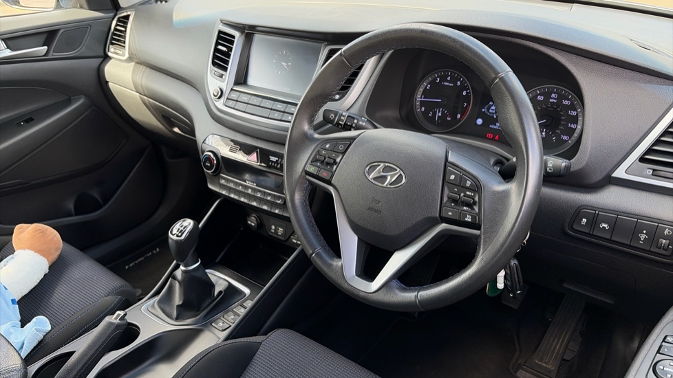 Hyundai TUCSON 1.6 GDi Blue Drive SE Nav 5dr 2WD Petrol Estate - Image 11