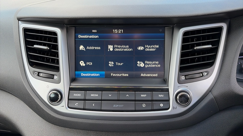 Hyundai TUCSON 1.6 GDi Blue Drive SE Nav 5dr 2WD Petrol Estate - Image 12