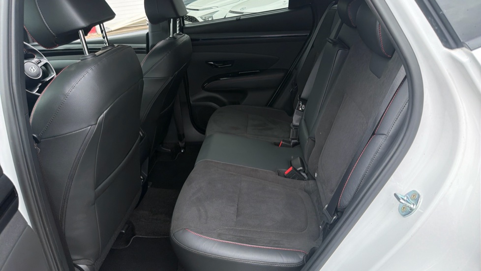 Hyundai TUCSON 1.6 TGDi N Line S 5dr 2WD Petrol Estate - Image 16