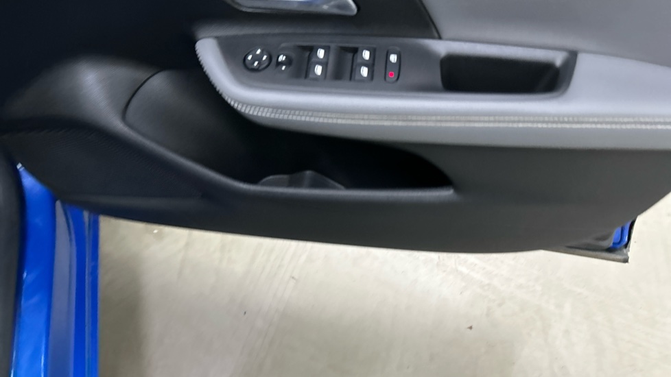 Vauxhall Mokka 1.2 Turbo 100 Elite Premium 5dr Petrol Hatchback - Image 25