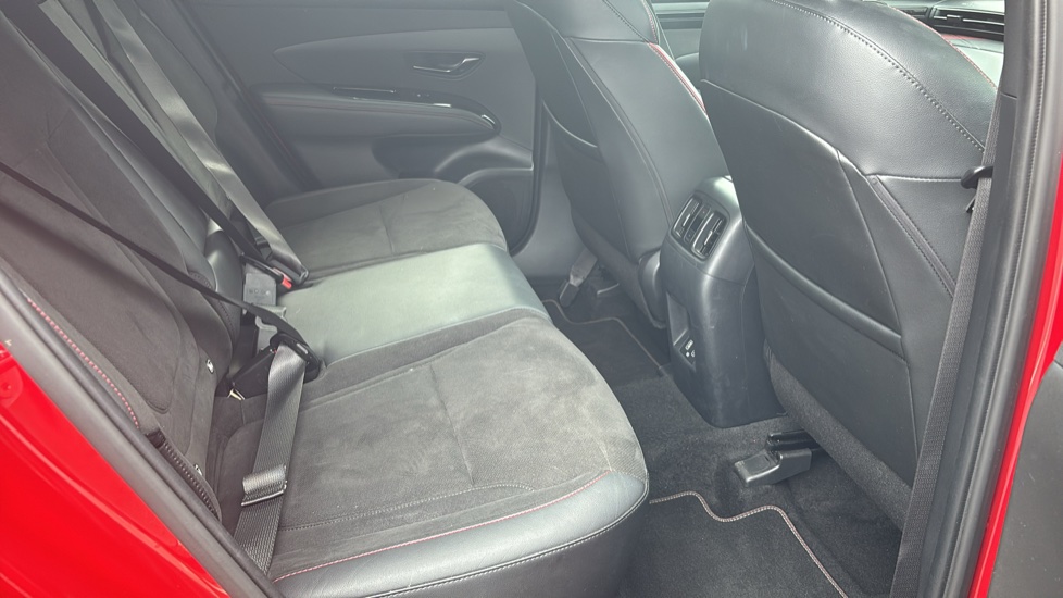 Hyundai TUCSON 1.6 TGDi N Line S 5dr 2WD Petrol Estate - Image 8