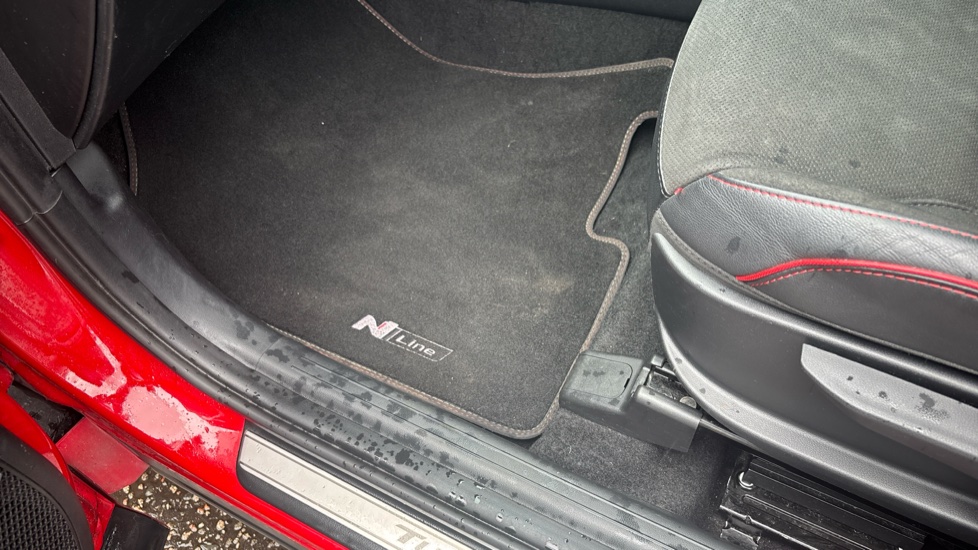 Hyundai TUCSON 1.6 TGDi N Line S 5dr 2WD Petrol Estate - Image 43