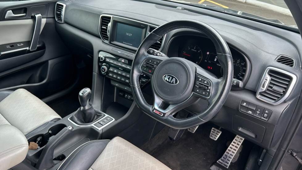 Kia Sportage 2.0 CRDi GT-Line 5dr [AWD] Diesel Estate - Image 11