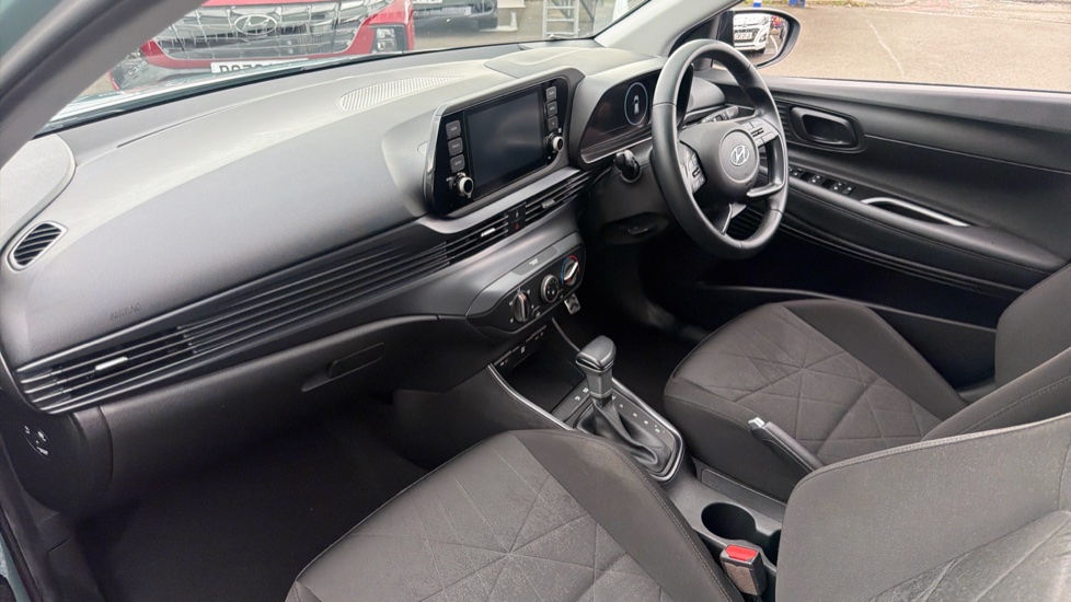 Hyundai BAYON 1.0 TGDi 48V MHEV SE Connect 5dr DCT Petrol Hatchback - Image 9